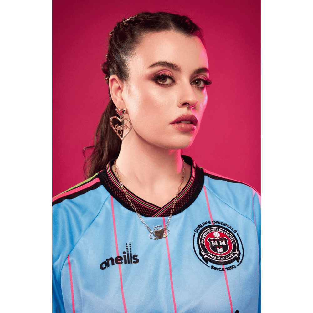 Grá Croí Heart Earrings Gold- Lillys Pharmacy and Health Store