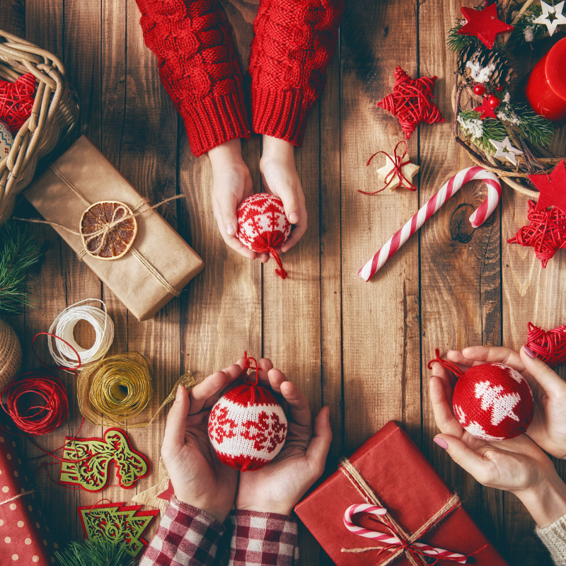 Christmas-Lillys Pharmacy & Health Store