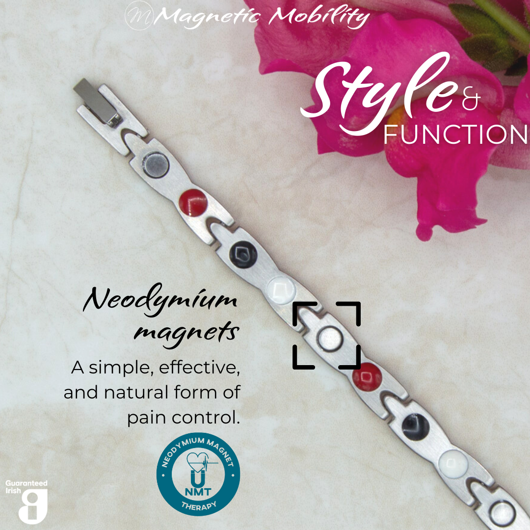Snapdragon Moon 4in1 magnetic bracelet from Magnetic Mobility, highlighting neodymium magnets which offer a simple, effective, and natural form of pain control. Perfect for alleviating arthritis, back pain, fibromyalgia, and more.