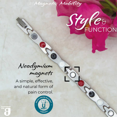 Snapdragon Moon 4in1 magnetic bracelet from Magnetic Mobility, highlighting neodymium magnets which offer a simple, effective, and natural form of pain control. Perfect for alleviating arthritis, back pain, fibromyalgia, and more.