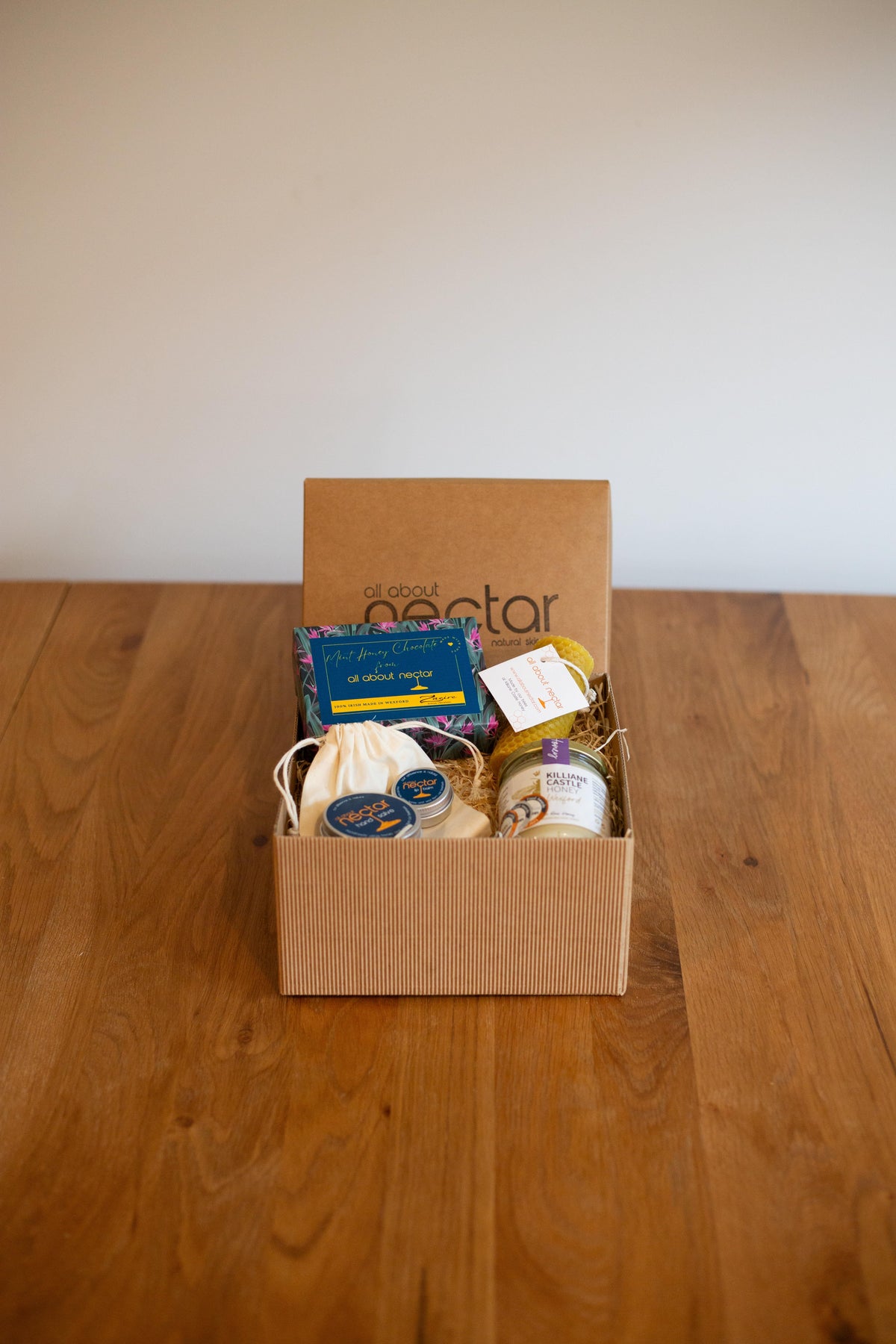 Deluxe Hamper- Lillys Pharmacy and Health Store