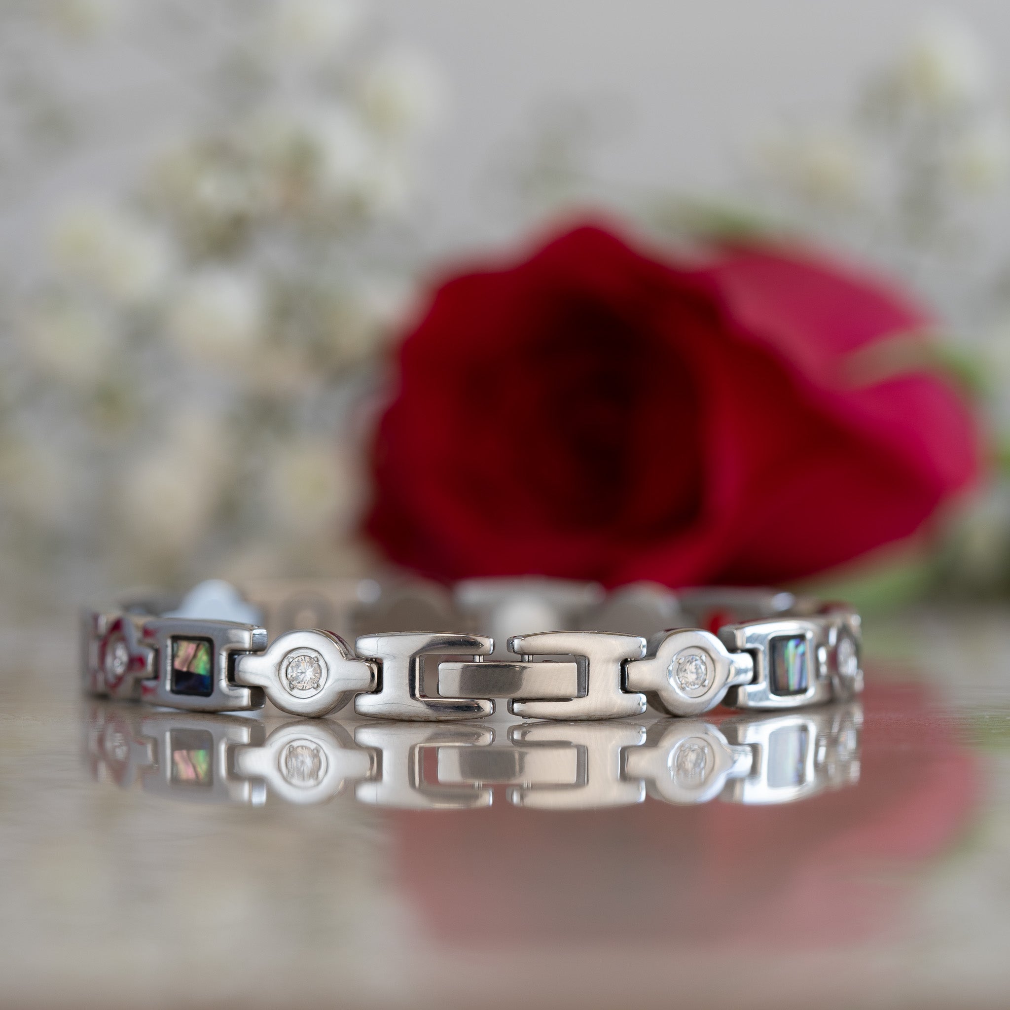 Avens Star 4in1 Magnetic Bracelet- Lillys Pharmacy and Health Store