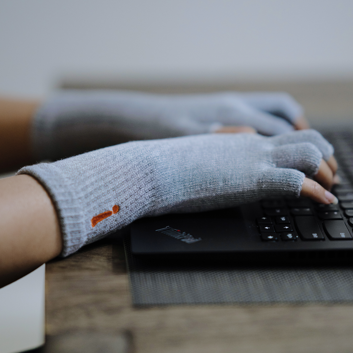 Fingerless Arthritis Gloves- Lillys Pharmacy and Health Store