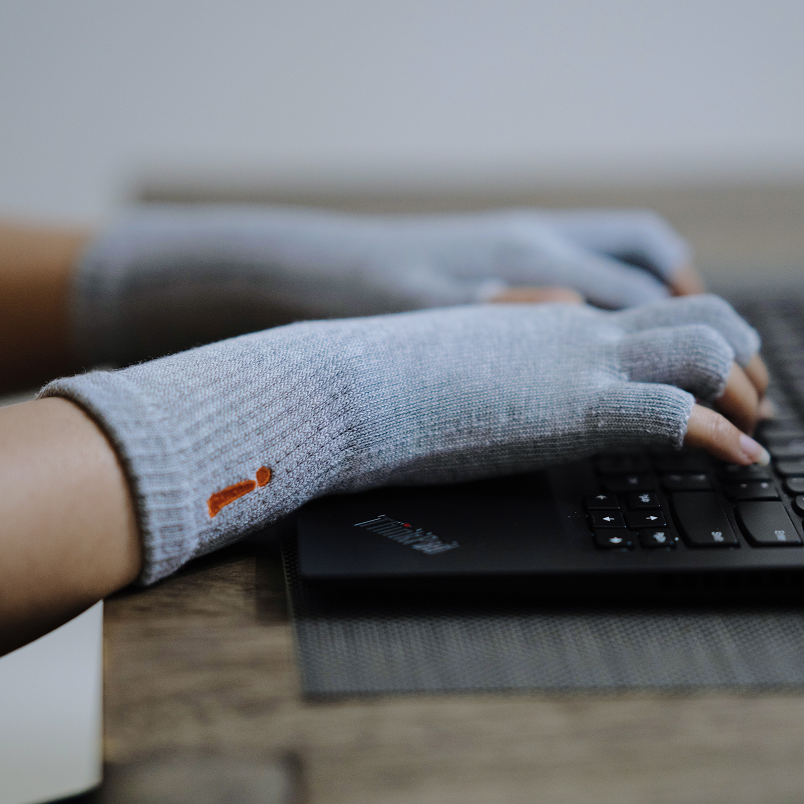 Fingerless Arthritis Gloves- Lillys Pharmacy and Health Store