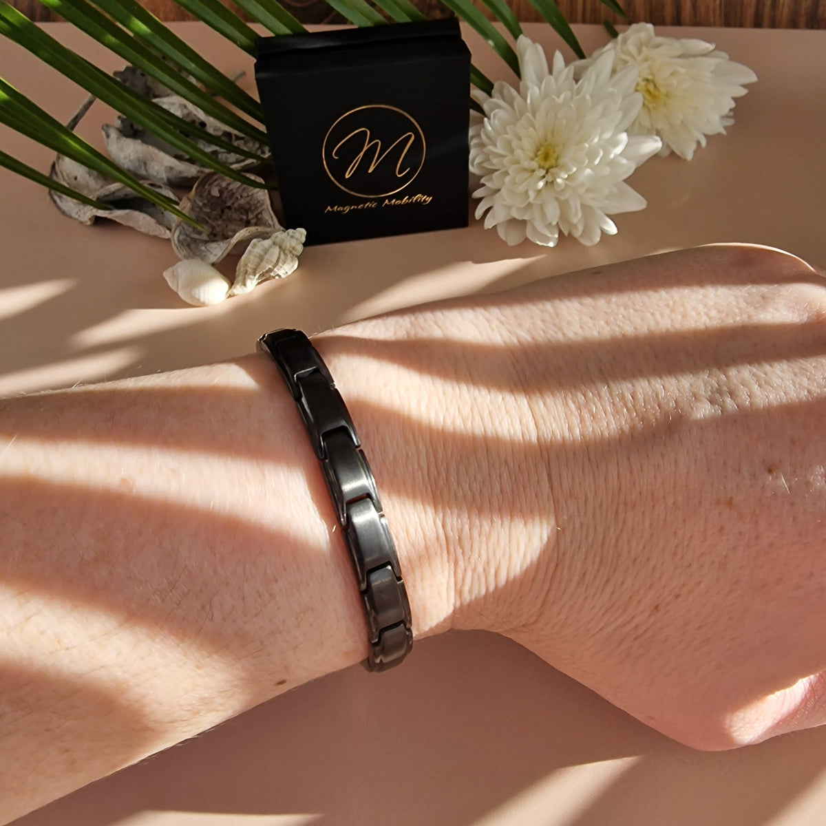 Apia Night 4in1 Magnetic Bracelet- Lillys Pharmacy and Health Store