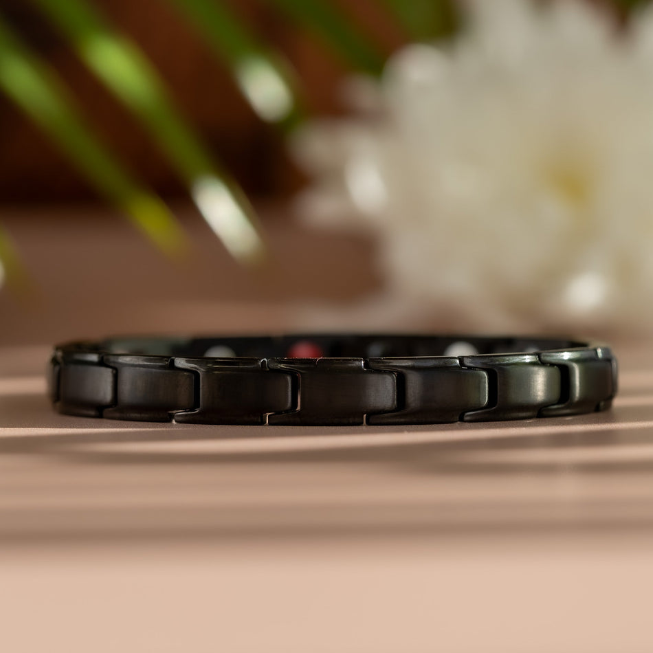 Apia Night 4in1 Magnetic Bracelet- Lillys Pharmacy and Health Store