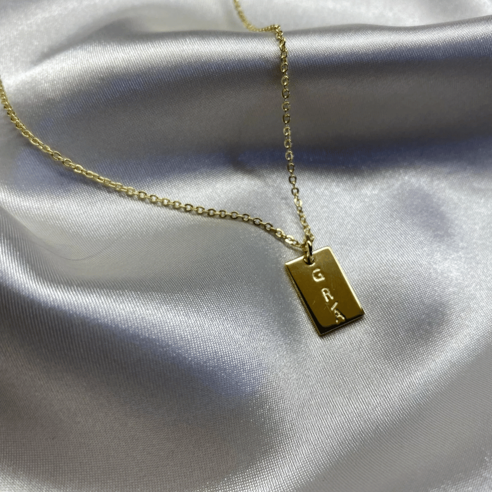 Mo Ghrá Necklace Gold- Lillys Pharmacy and Health Store