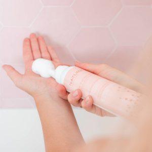 Naturigin Dry Shampoo Mousse- Lillys Pharmacy and Health Store