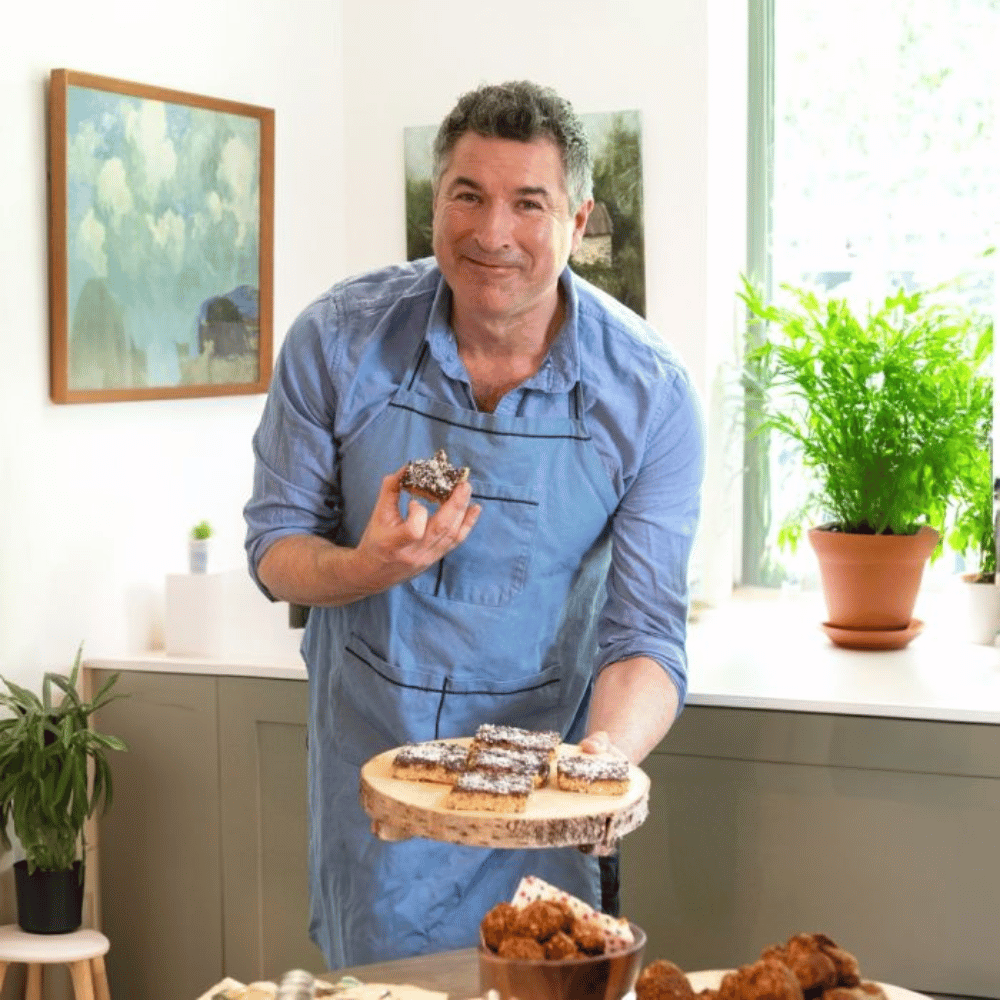 Oliver McCabe - Kids Kitchen Takeover! Recipe Book- Lillys Pharmacy and Health Store