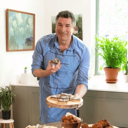 Oliver McCabe - Kids Kitchen Takeover! Recipe Book- Lillys Pharmacy and Health Store
