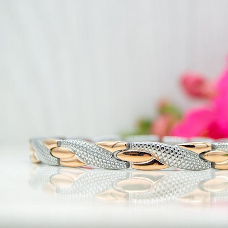 Snapdragon Dusk 4in1 Magnetic Bracelet- Lillys Pharmacy and Health Store