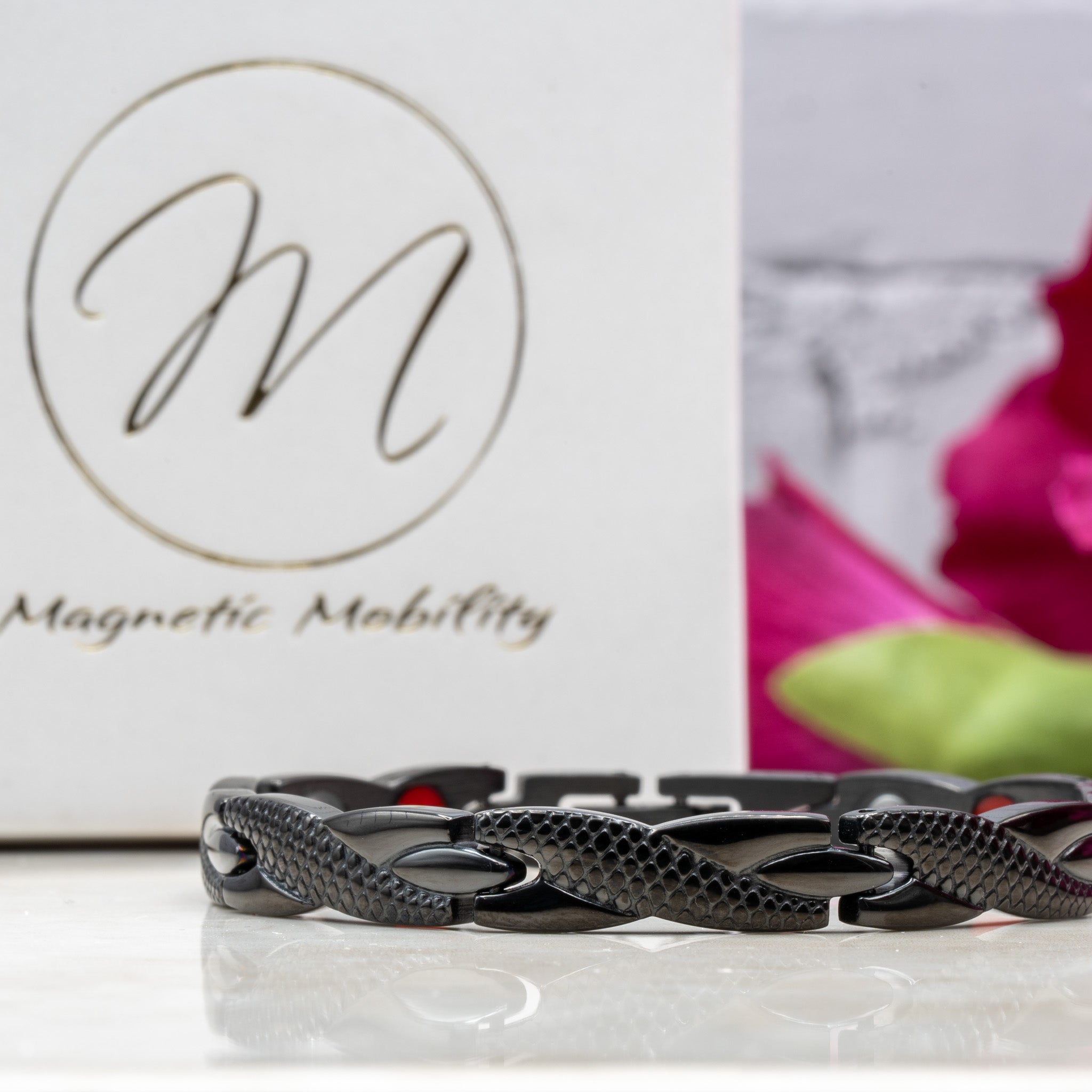 Snapdragon Night 4in1 Magnetic Bracelet- Lillys Pharmacy and Health Store