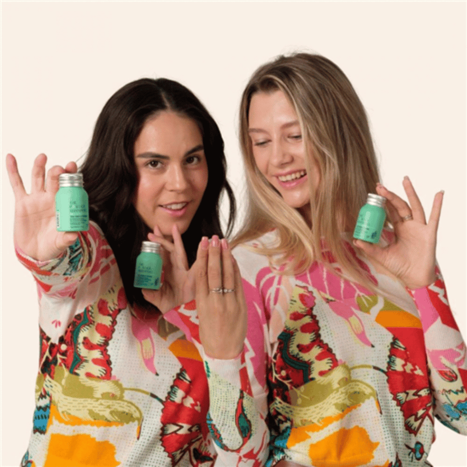 The Powder Shampoo Tea Tree & Thyme Exfoliating Shampoo 20g- Lillys Pharmacy and Health Store