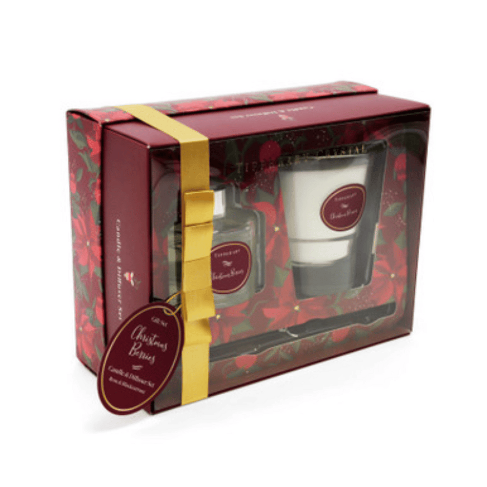 Tipperary Poinsettia Candle & Diffuser Set - Christmas Berries- Lillys Pharmacy and Health Store